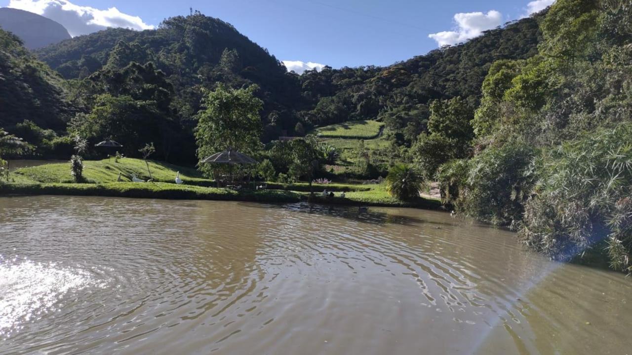 Casa Com Flores Pedra Azul  Zewnętrze zdjęcie