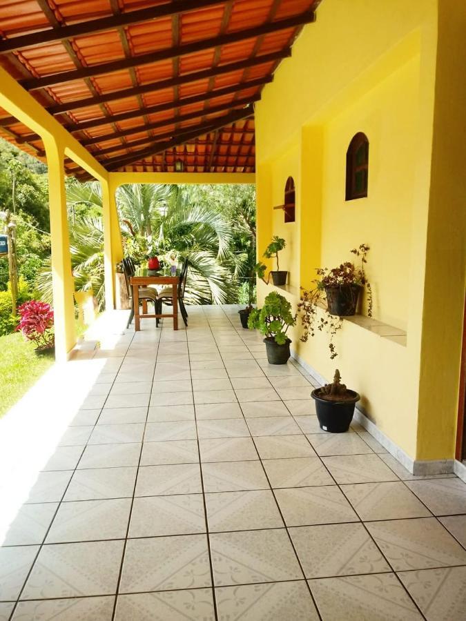 Casa Com Flores Pedra Azul  Zewnętrze zdjęcie